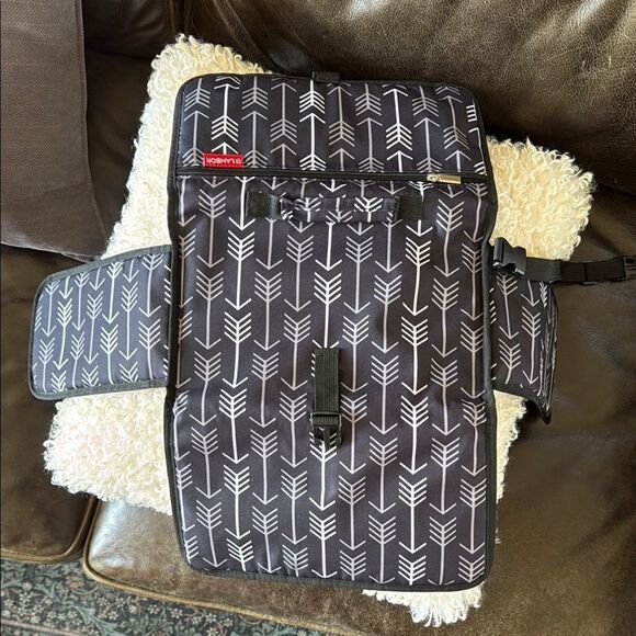 Baby changing fold up portable mat - Picture 5 of 5